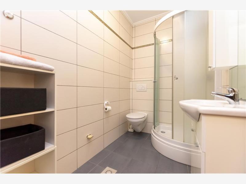 Livajic Apartment Duce